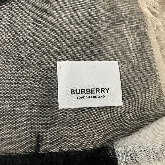Burberry Plaid Patterned Scarf - Gray and Pink - Picture 5 of 9
